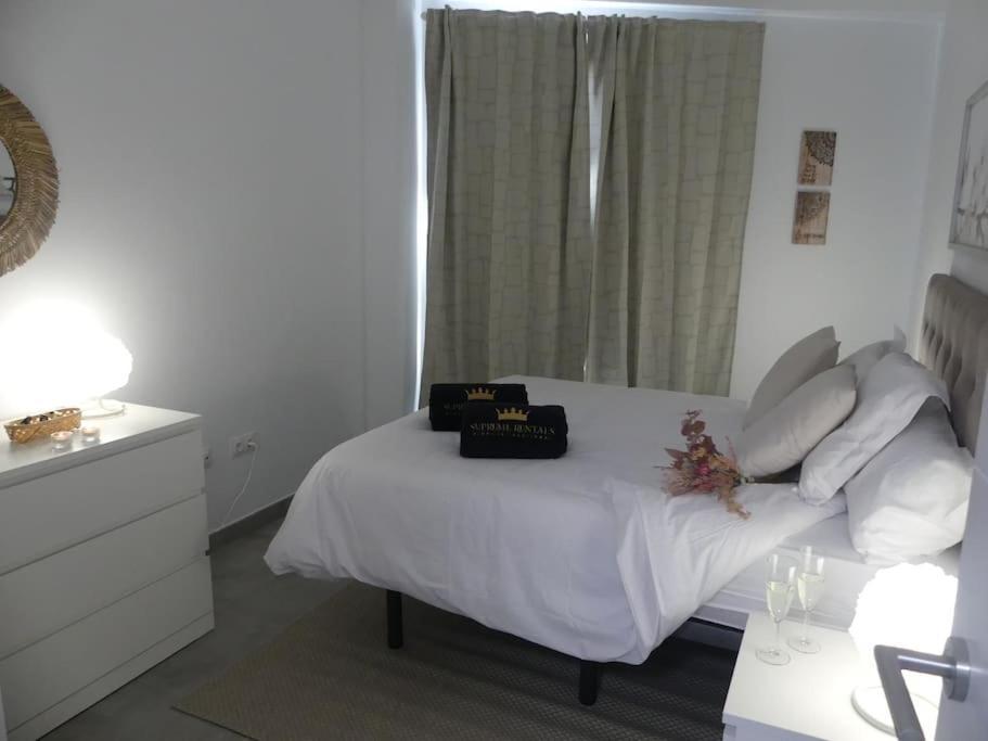 19 Piso Centrico, Nuevo Y Bien Equipado En La Trinidad Appartement *